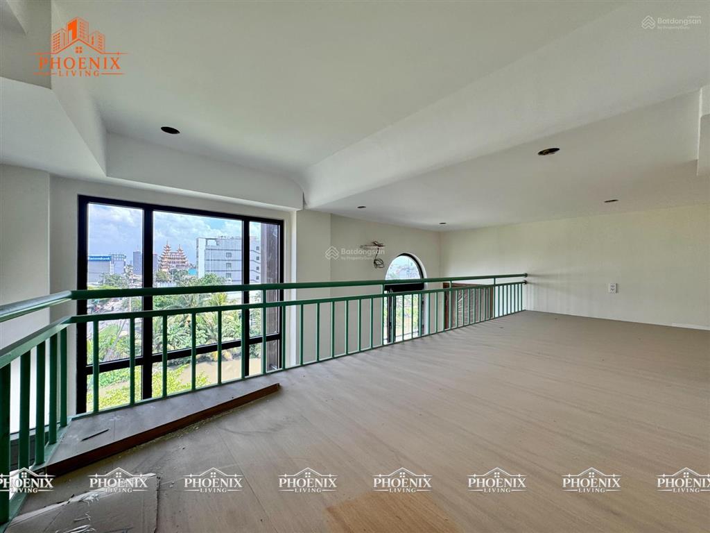 Duplex  ban công  full nội thất chỉ tính điện nước ngay hà huy giáp