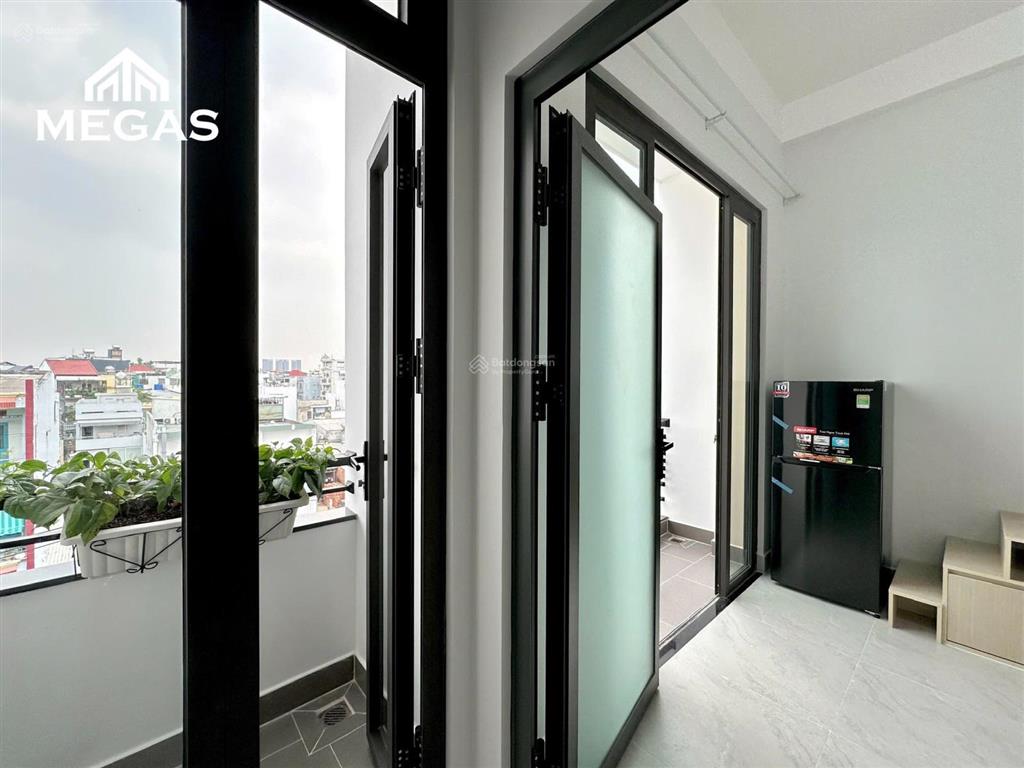 Phòng mới xây  gác cao 2 mét  ban công  full nội thất  gần cvpm quang trung tô ký cđ fpt