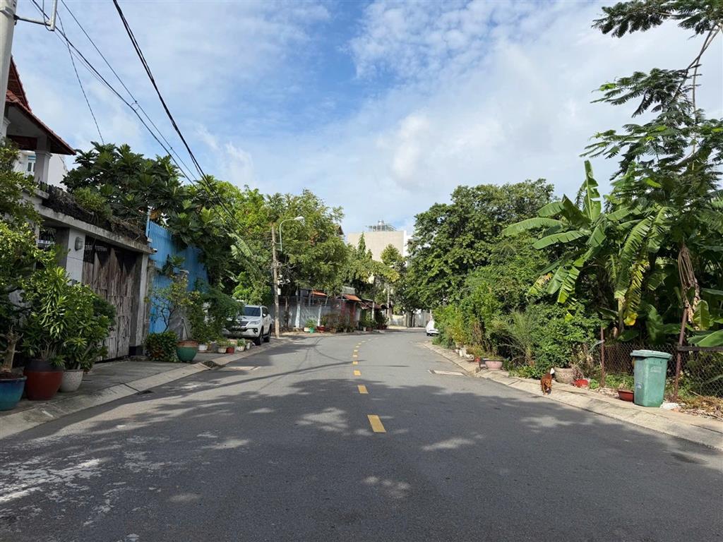 Biệt thự view công viên trục Dương Quảng Hàm, P.6, Gò Vấp, 470m2, đường 12m, 47 tỷ