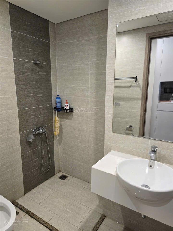 Cần bán căn 17.15, tòa s1.10, vinhomes ocean park 1 gia lâm, 2pn 2wc, 63m2. full nội thất