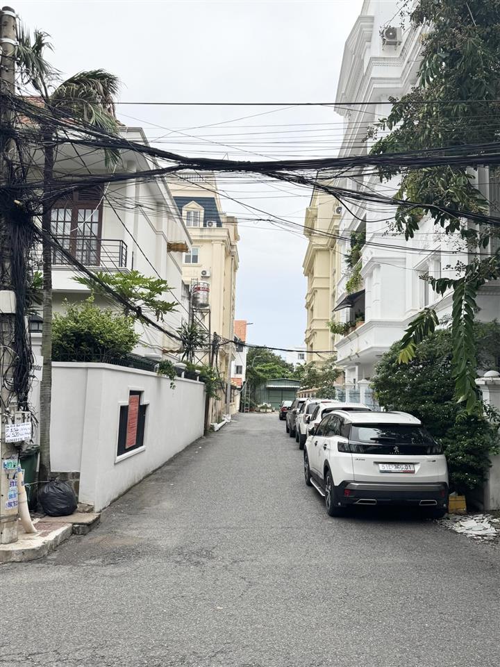 Bán đất vàng, hiếm 216 nguyễn văn hưởng, 300m2, 260tr/m2 thương lượng
