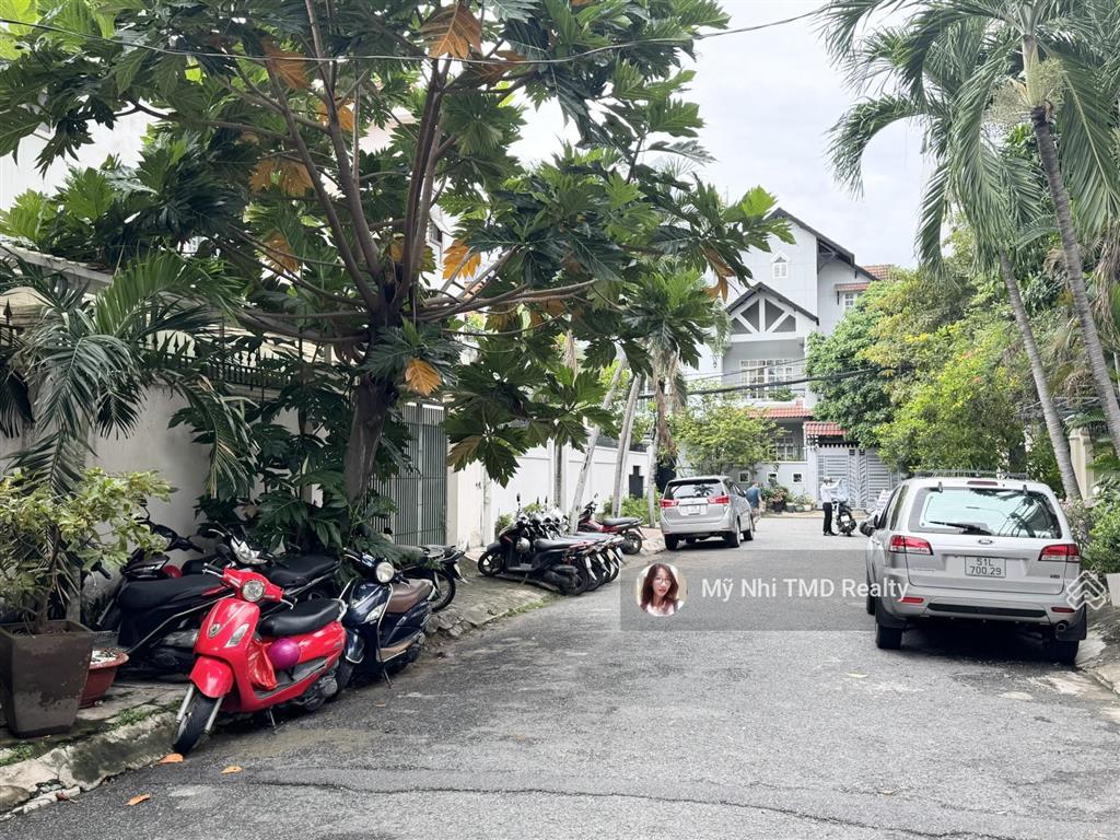 Bán đất vàng, hiếm 216 nguyễn văn hưởng, 300m2, 260tr/m2 thương lượng