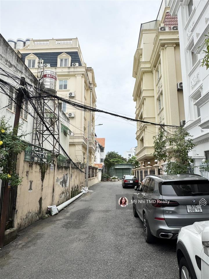 Bán đất vàng, hiếm 216 nguyễn văn hưởng, 300m2, 260tr/m2 thương lượng
