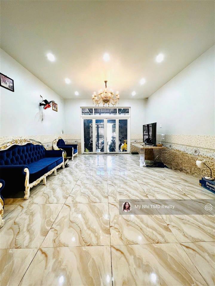 Bán nhà phố mặt tiền kdc hoàng anh minh tuấn, đối diện the global city