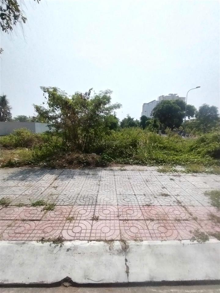 Mẫu giáo trung ương 3  nền a 110,8m2 mặt tiền trục chính 20m đường 291