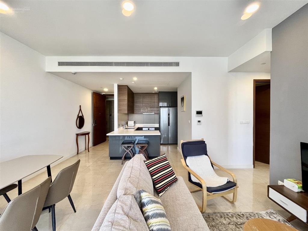 Cho thuê nassim 2pn tòa a, tầng cao, view sông, giá tốt 39 triệu bao phí