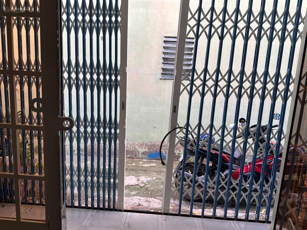 Bán nhà 2 tầng gần lê văn việt q9  dtsd 65m2  ko lộ giới  nh hỗ trợ vay