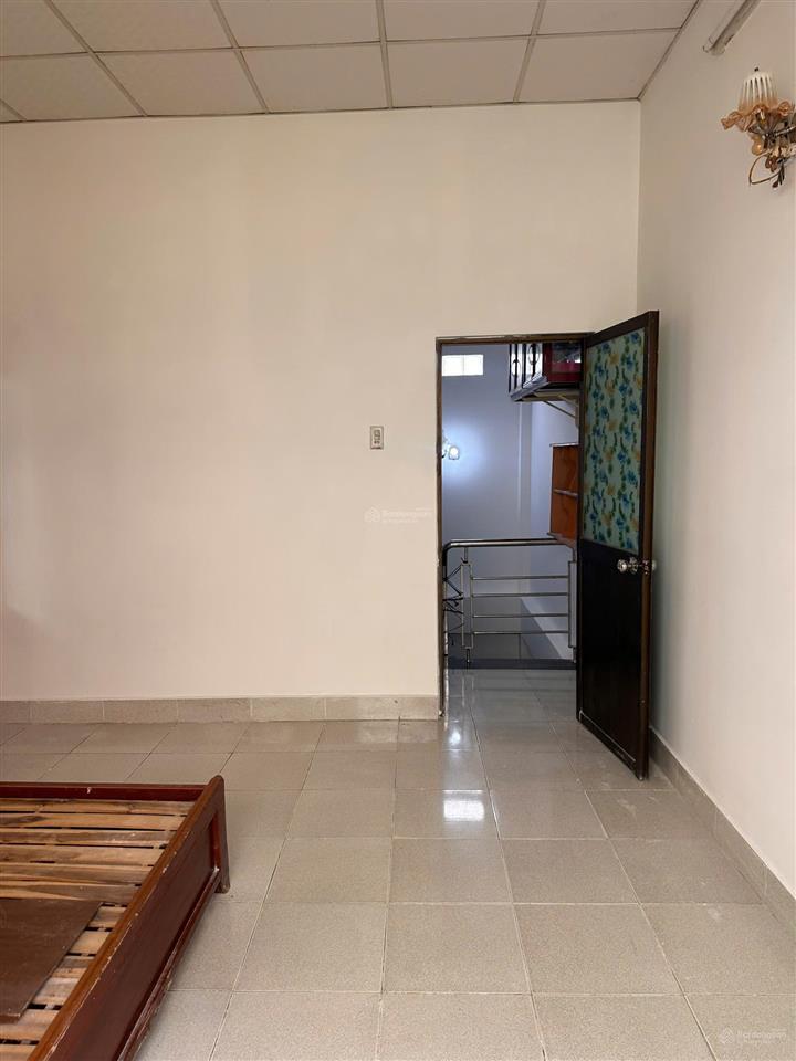 Bán nhà 2 tầng gần lê văn việt q9  dtsd 65m2  ko lộ giới  nh hỗ trợ vay