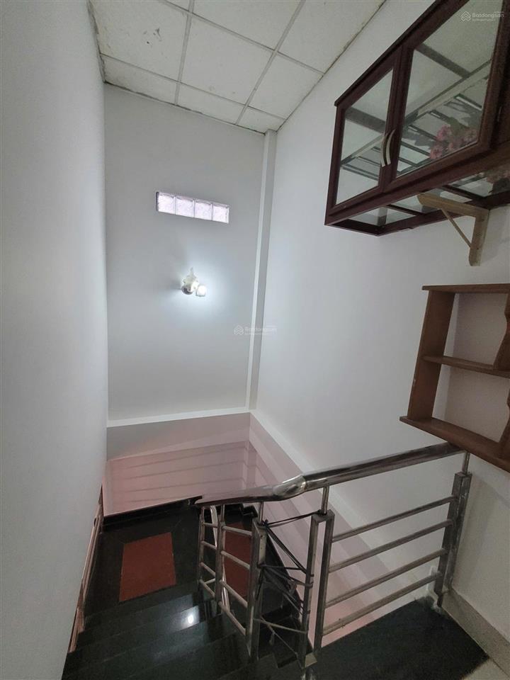Nhà hẻm 2 sẹc lê văn việt  2 tầng 65m2 dtsd  sổ riêng, cao ráo không ngập