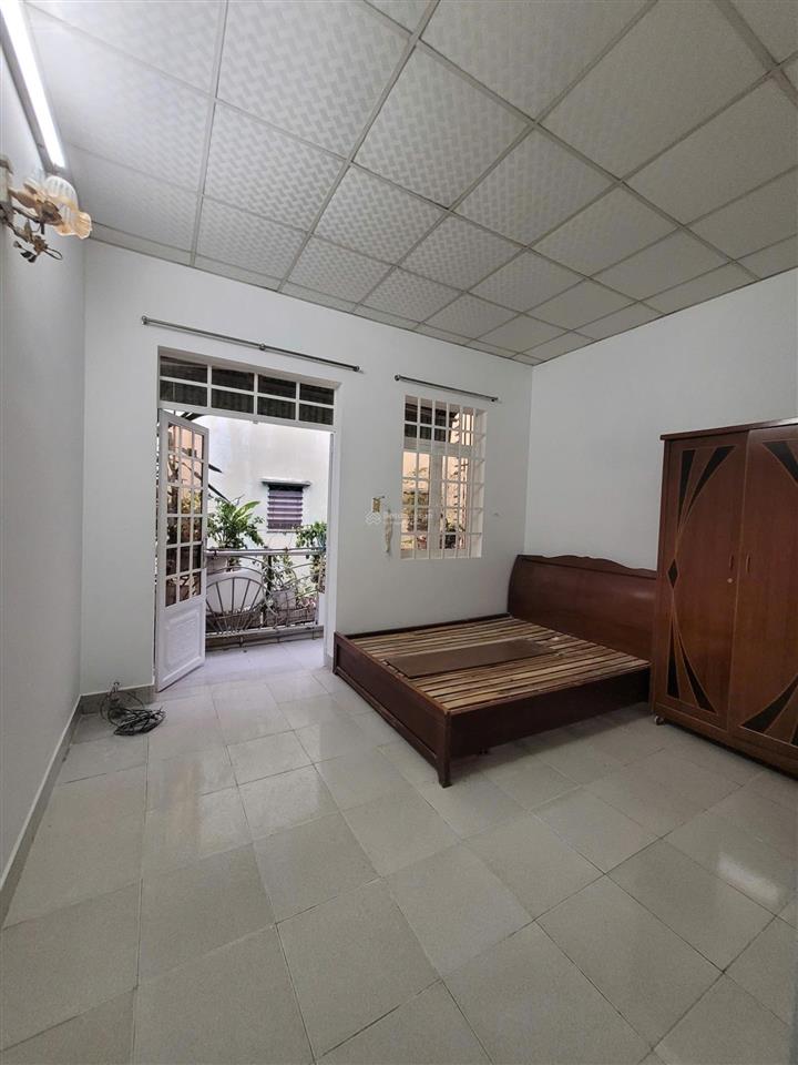 Nhà hẻm 2 sẹc lê văn việt  2 tầng 65m2 dtsd  sổ riêng, cao ráo không ngập