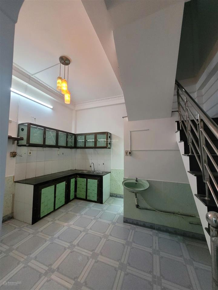 Nhà hẻm 2 sẹc lê văn việt  2 tầng 65m2 dtsd  sổ riêng, cao ráo không ngập