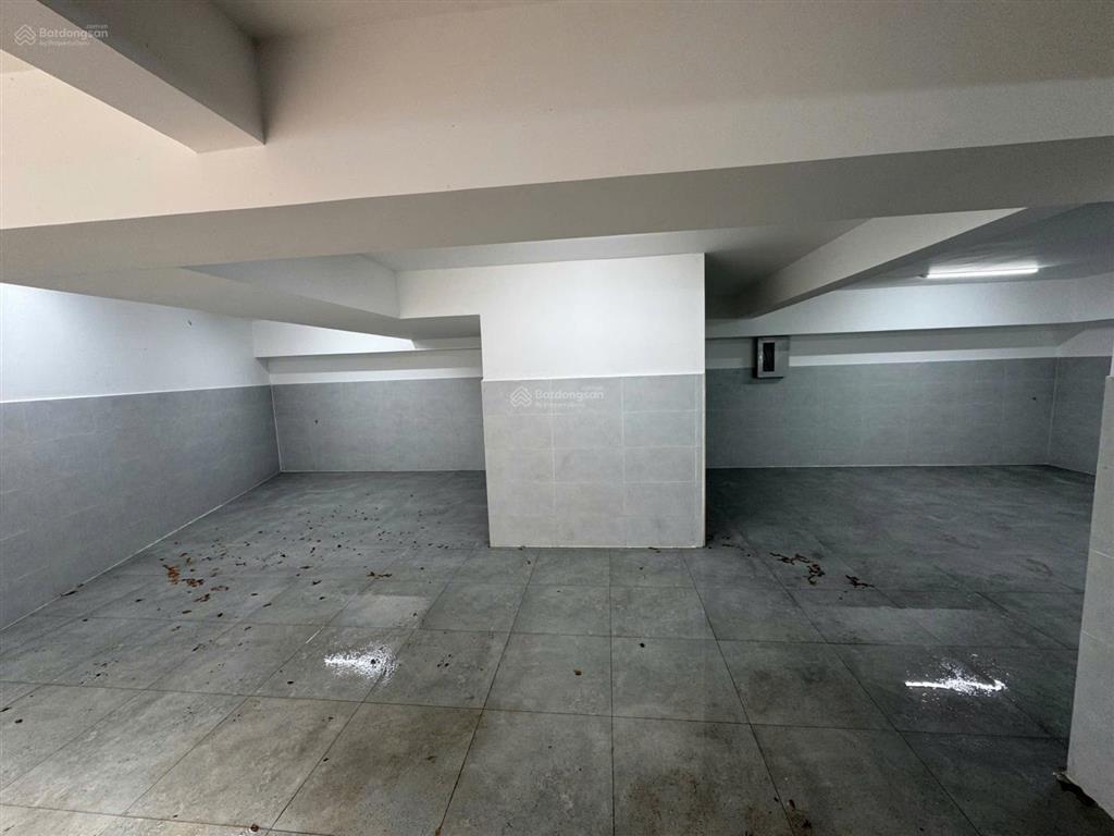 Cho thuê văn phòng lô góc đông thủ thiêm 154m2 x 4 tầng