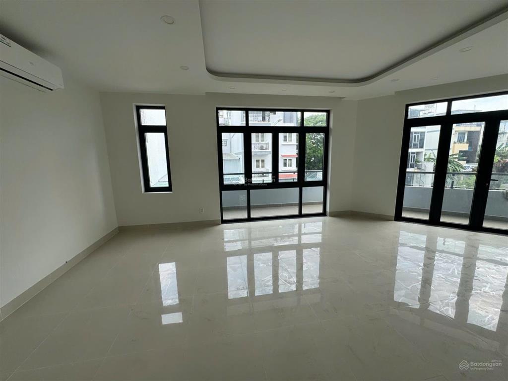 Cho thuê văn phòng lô góc đông thủ thiêm 154m2 x 4 tầng