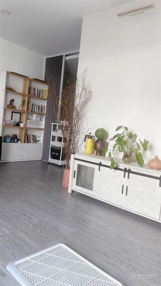 Bán căn hộ hiếm ở 64 xuân thủy, thảo điền, 65m2, 2pn, giá 4,99 tỷ