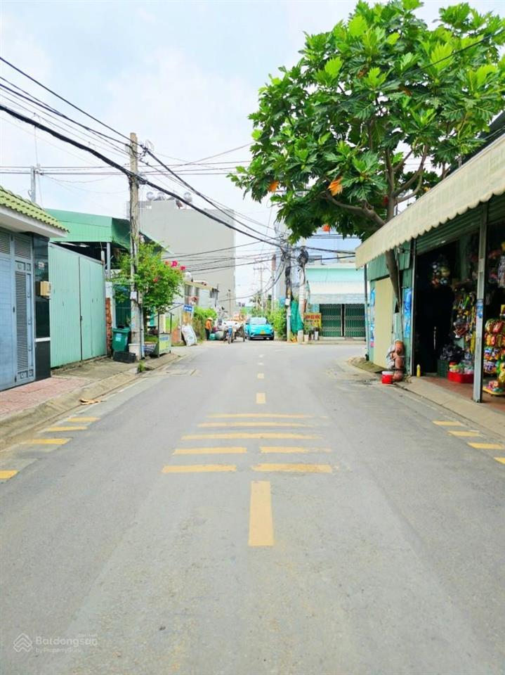 Bán gấp nhà phố 200m2 võ văn hát gần đh tài chính marketing, 10,2m x 19,7m, giá chỉ 42tr/m2