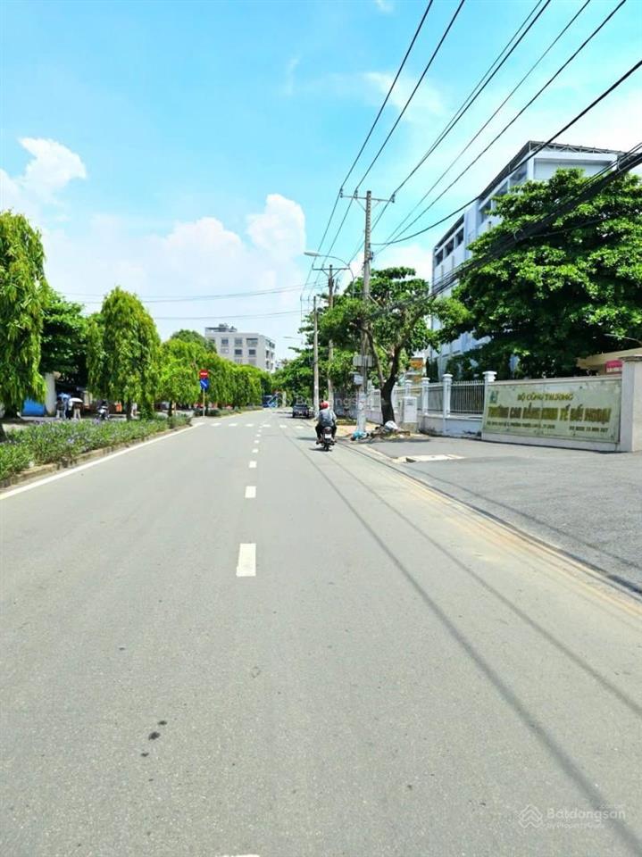 Bán nhanh lô đất full thổ đẹp 150m2, ngang 6m, phước long a, q9, chỉ 75tr/m2 rẻ hơn thị trường 30%