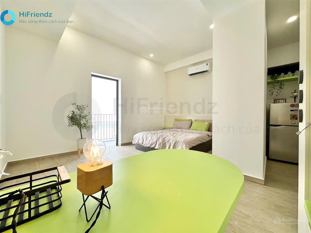 Trống sẵn căn hộ full nội thất  ban công  tách bếp sát liên phường  gần global city  lake view