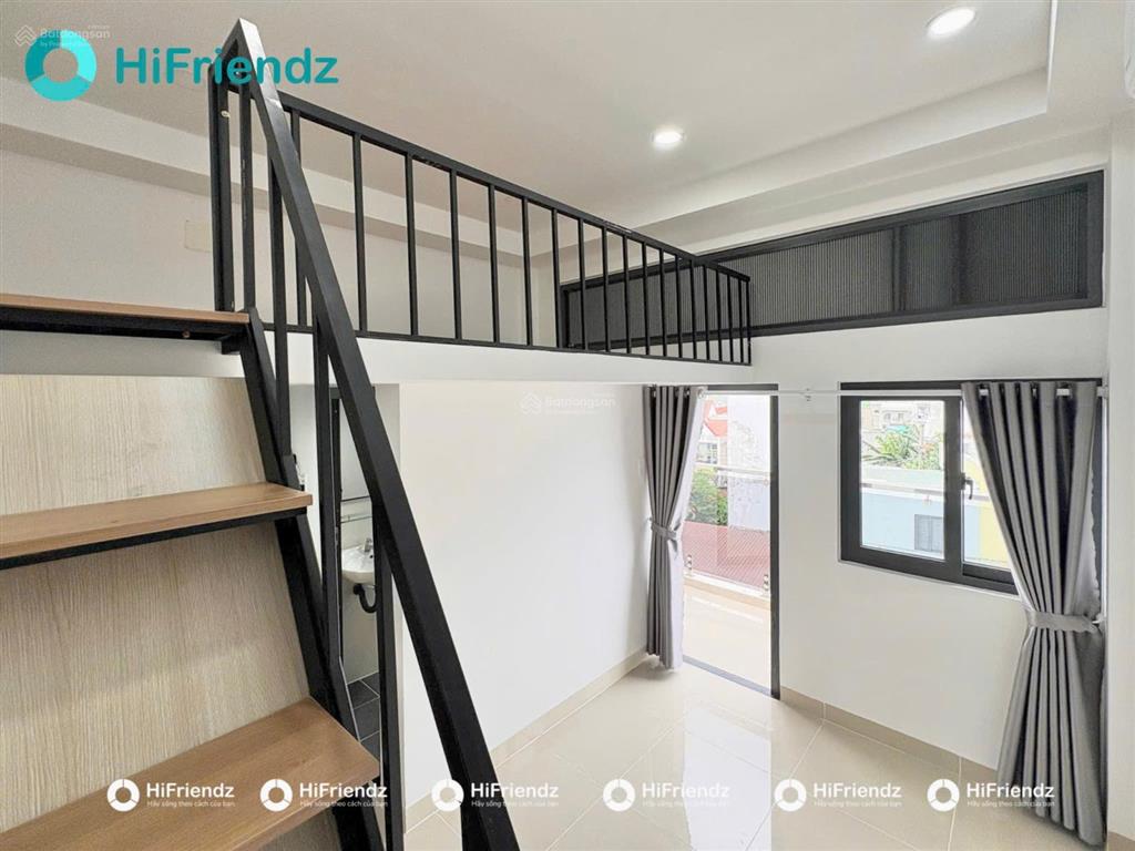 Khai trương phòng ban công  cửa sổ gần đỗ xuân hợp  ngã 4 bình thái