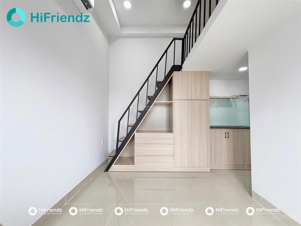 Khai trương phòng ban công  cửa sổ gần đỗ xuân hợp  ngã 4 bình thái