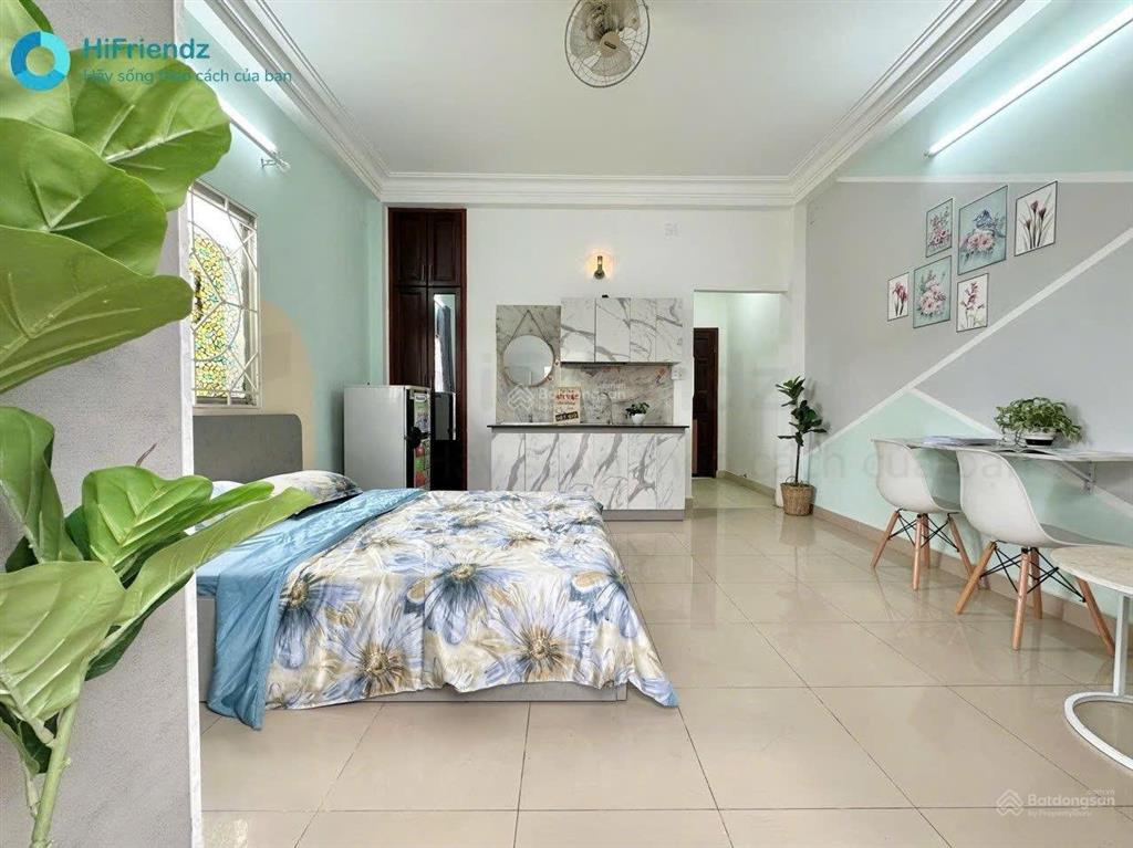 Phòng trọ full nội thất  ban công ngay mặt tiền nguyễn duy trinh  gần vòng xoay phú hữu q9