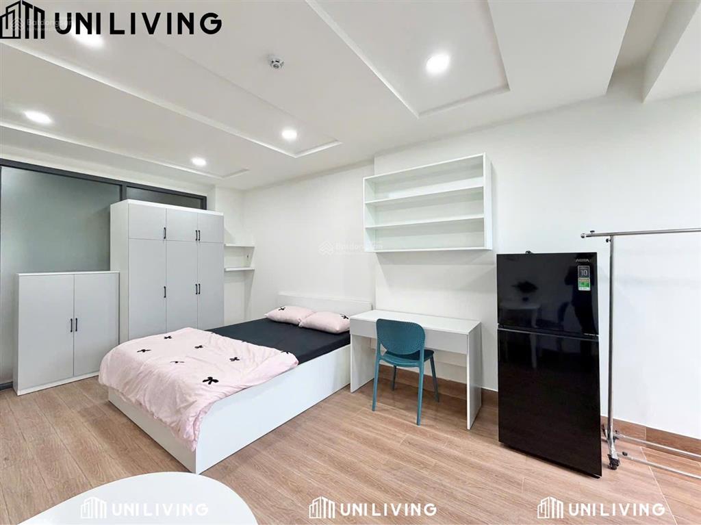 Khai trương căn hộ ban công  full nội thất (máy giặt riêng) ngay sát ngã tư thủ đức