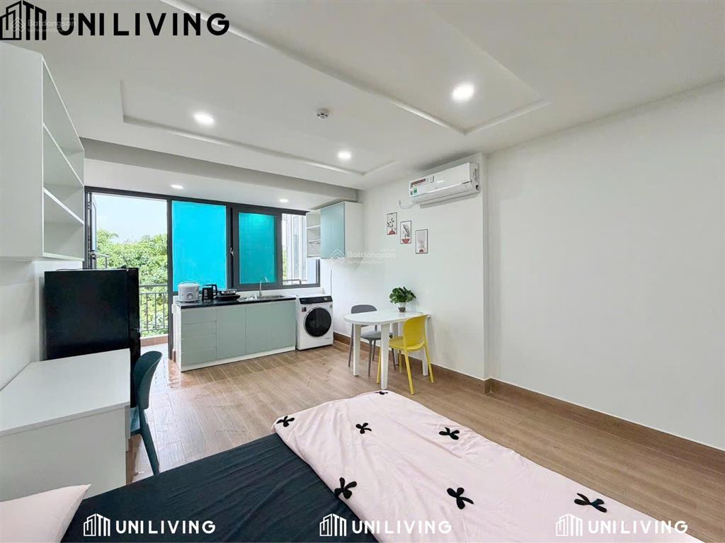 Khai trương căn hộ ban công  full nội thất (máy giặt riêng) ngay sát ngã tư thủ đức