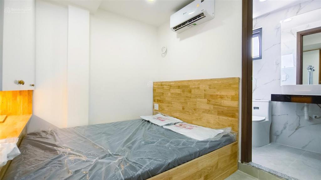 Cho thuê căn hộ 1pn 40m2 ban công full nội thất, có giặt riêng | thang máy, bờ kè trường sa q3