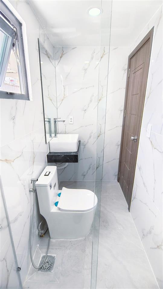 Cho thuê căn hộ 1pn 40m2 ban công full nội thất, có giặt riêng | thang máy, bờ kè trường sa q3