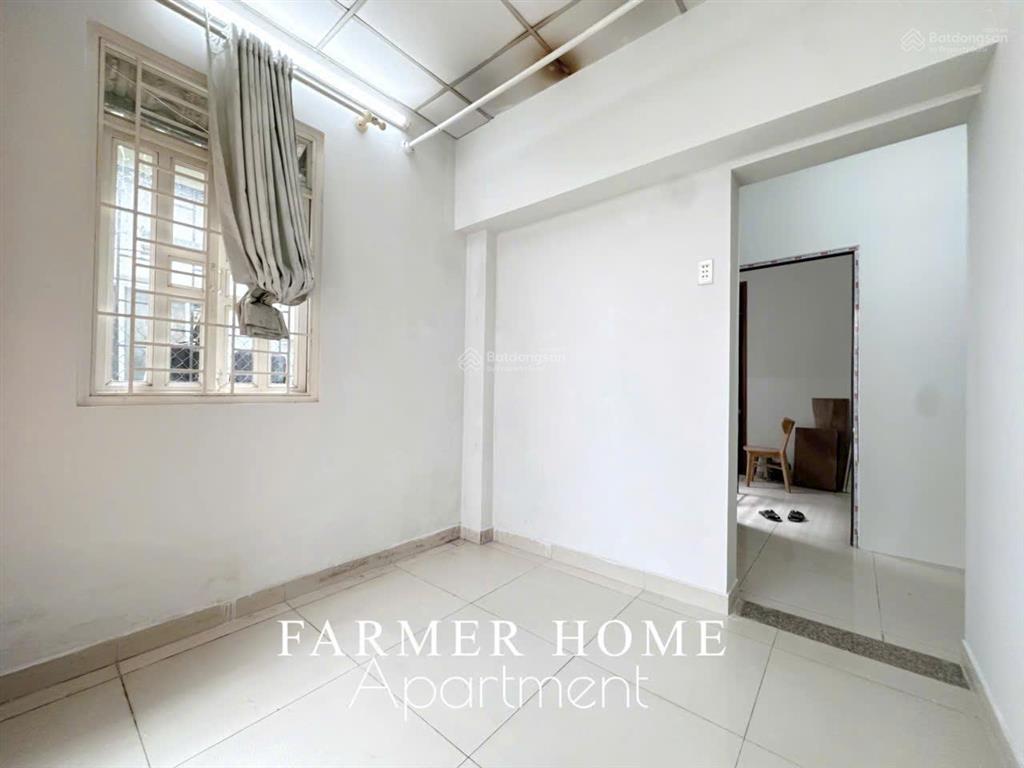 Cho thuê căn hộ 2pn 50m2 ban công full nội thất gần vòng xoay dân chủ quận 3