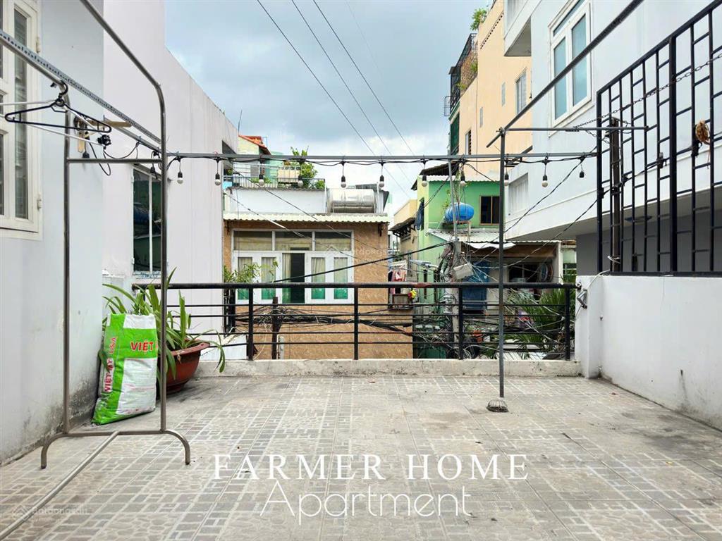 Cho thuê căn hộ 2pn 50m2 ban công full nội thất gần vòng xoay dân chủ quận 3