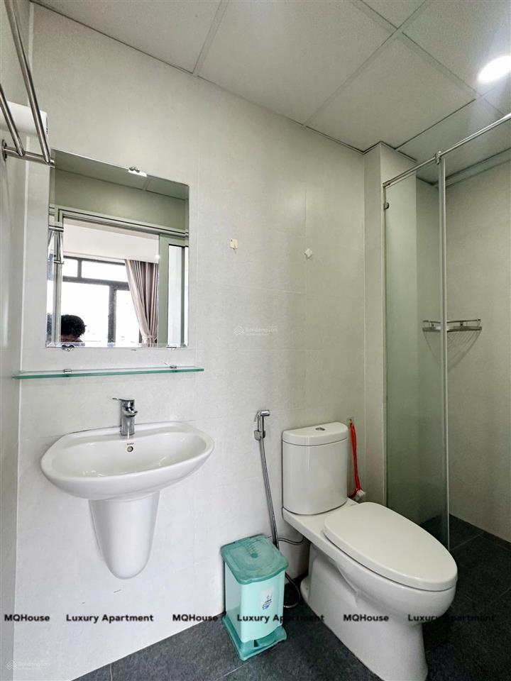Cho thuê căn hộ studio 30m2 ban công full nội thất, có giặt riêng | thang máy gần nhà hát quận 1