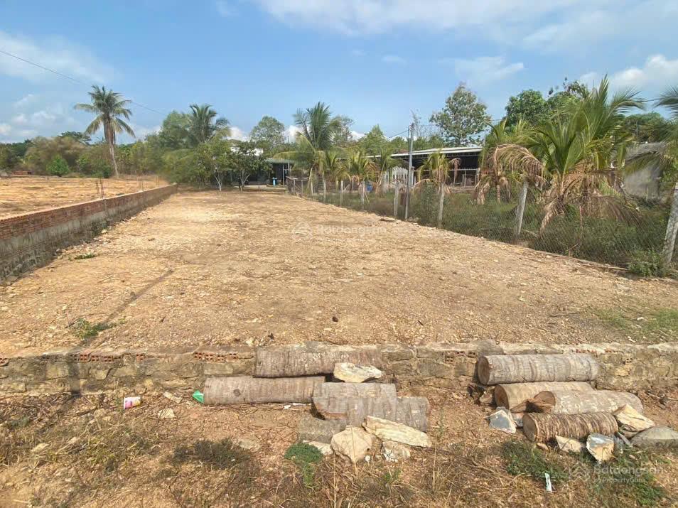 Chính chủ cần bán đất sát quốc lộ 20  khu dân cư 1 ấp phú ngọc 4, xã định quán. tỉnh đồng nai