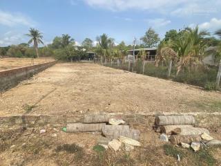 Chính chủ cần bán gấp345,7mv đất ful thổ cư. đường 6 m xe hơi quay đầu. sát bên quốc lộ 20.