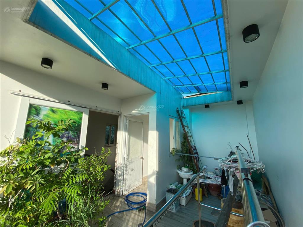 Bán nhà căn góc hẻm 1122// quang trung p8 gò vấp dt 5,44x14m 4 tầng st giá 9,3 tỷ hẻm 6m
