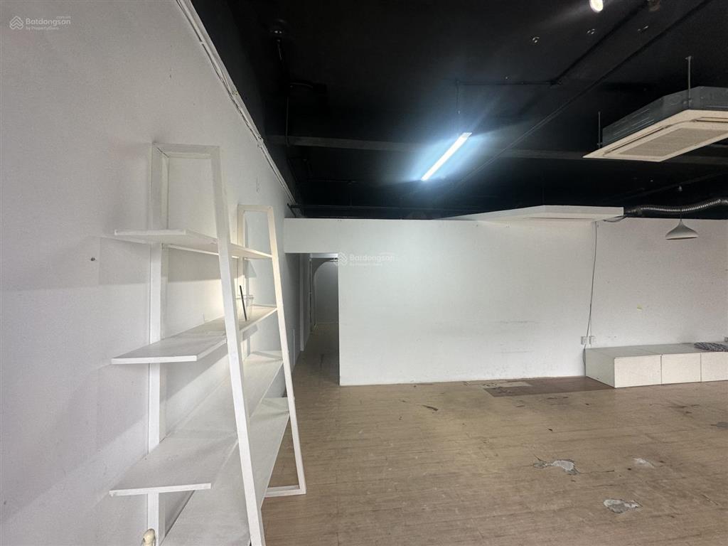Cho thuê mặt bằng kinh doanh cc hưng phát silver star, nhà bè