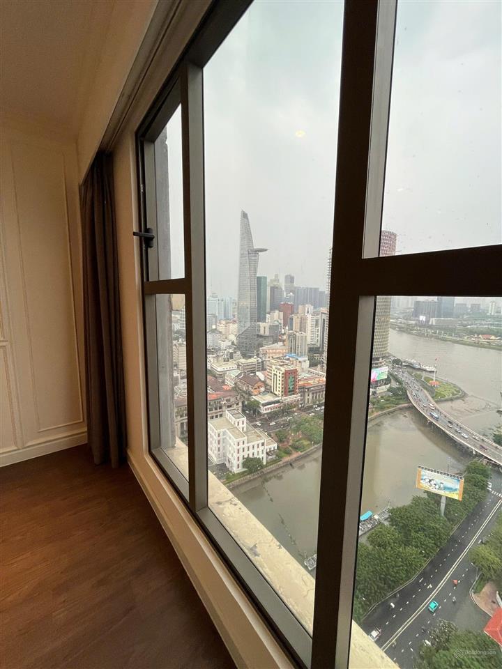 Bán căn hộ saigon royal 60 m2  2 pn  6.850 tỷ