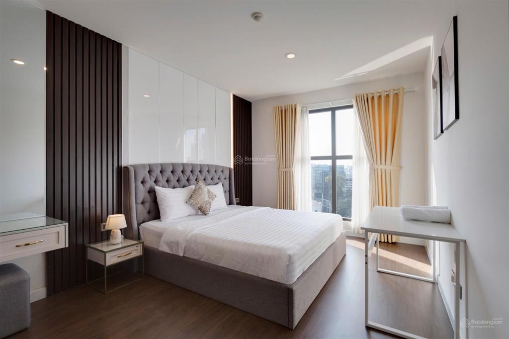 Bán căn hộ saigon royal 60 m2  2 pn  6.850 tỷ