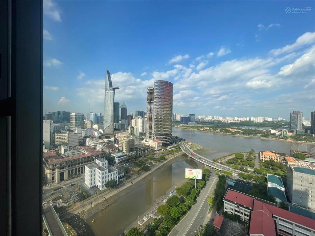 Bán căn hộ saigon royal 60 m2  2 pn  6.850 tỷ