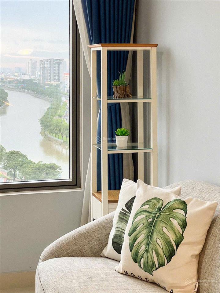 Bán căn hộ rivergate 56m2  2 pn  6.8 tỷ  view sông