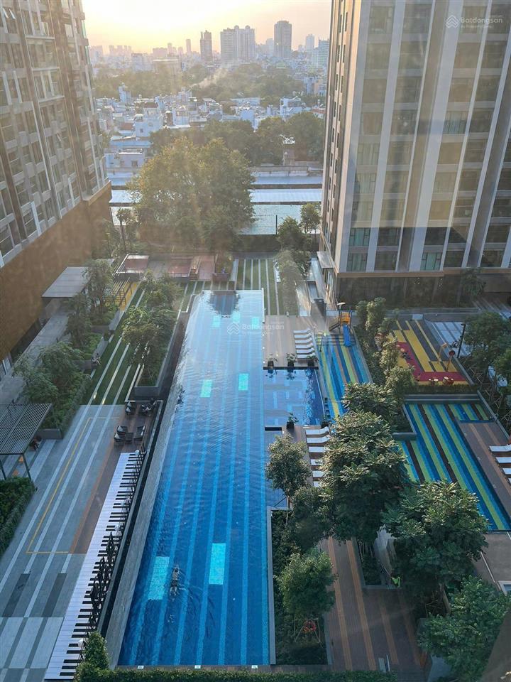 Bán căn hộ de la sol 73m² 2pn 2wc  giá 8,35 tỷ bao hết  trống sẵn
