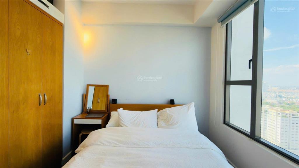 Cho thuê căn hộ rivergate quận 4 view sông 56m² 2 phòng ngủ 18 tr đang trống