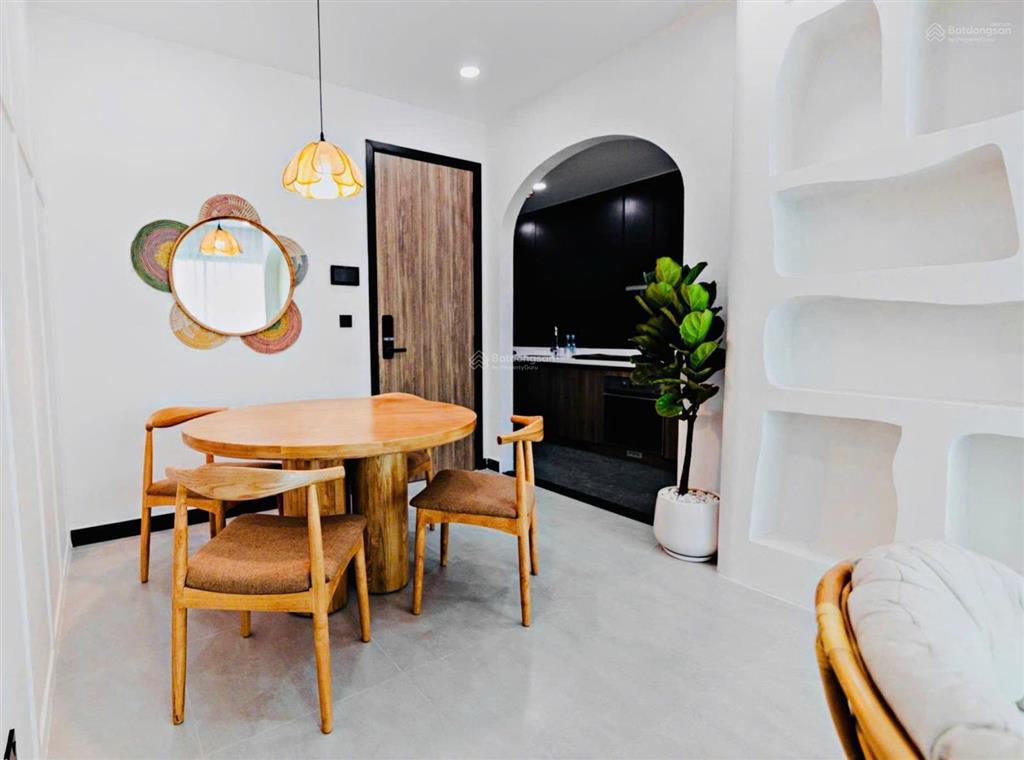 Cho thuê căn hộ de la sol quận 4 view sông 111m² full nội thất cao cấp 38 tr đang trống, nhận ngay
