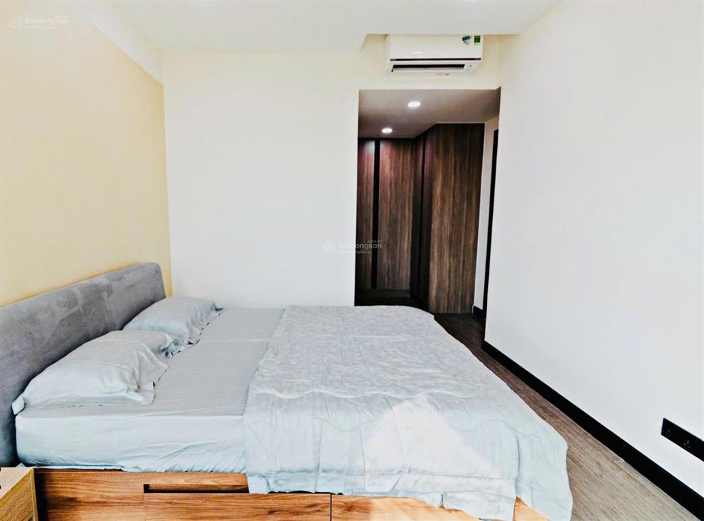 Cho thuê căn hộ de la sol quận 4 view sông 111m² full nội thất cao cấp 38 tr đang trống, nhận ngay