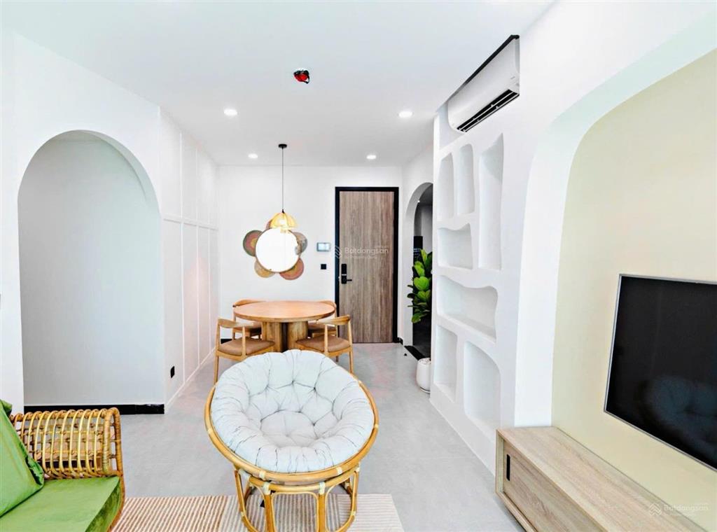 Cho thuê căn hộ de la sol quận 4 view sông 111m² full nội thất cao cấp 38 tr đang trống, nhận ngay