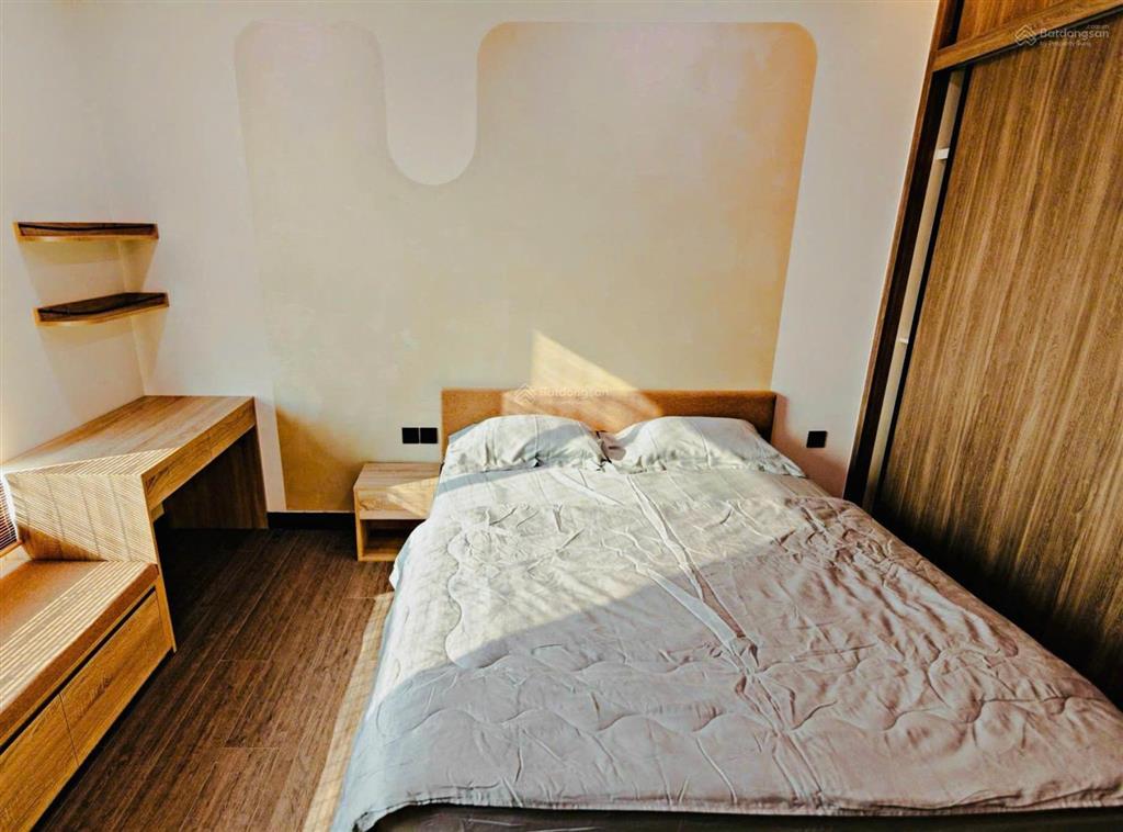 Cho thuê căn hộ de la sol quận 4 view sông 111m² full nội thất cao cấp 38 tr đang trống, nhận ngay