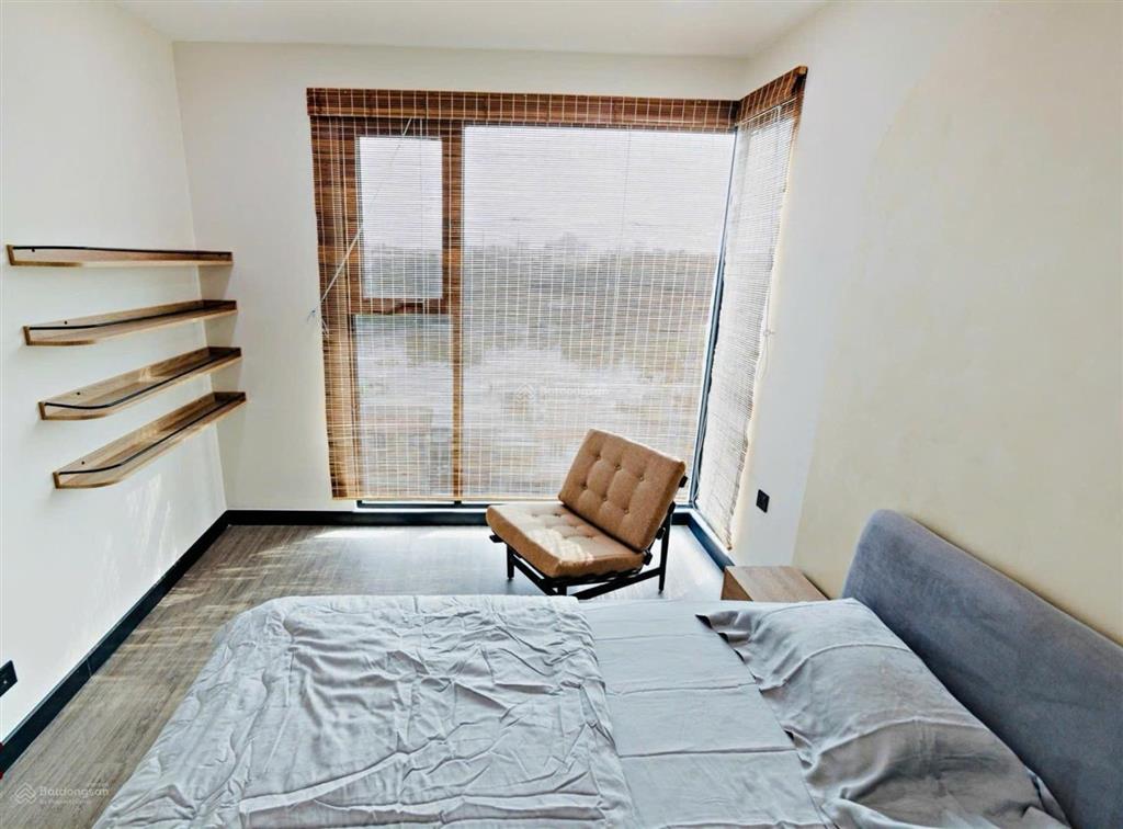 Cho thuê căn hộ de la sol quận 4 view sông 111m² full nội thất cao cấp 38 tr đang trống, nhận ngay