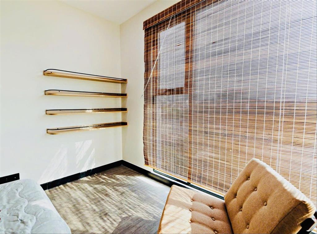 Cho thuê căn hộ de la sol quận 4 view sông 111m² full nội thất cao cấp 38 tr đang trống, nhận ngay