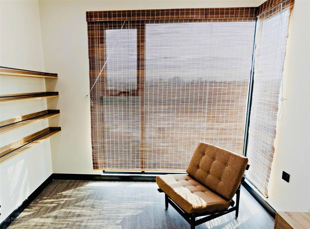 Cho thuê căn hộ de la sol quận 4 view sông 111m² full nội thất cao cấp 38 tr đang trống, nhận ngay