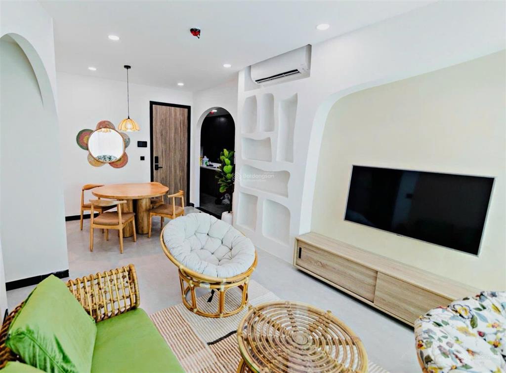 Cho thuê căn hộ de la sol quận 4 view sông 111m² full nội thất cao cấp 38 tr đang trống, nhận ngay