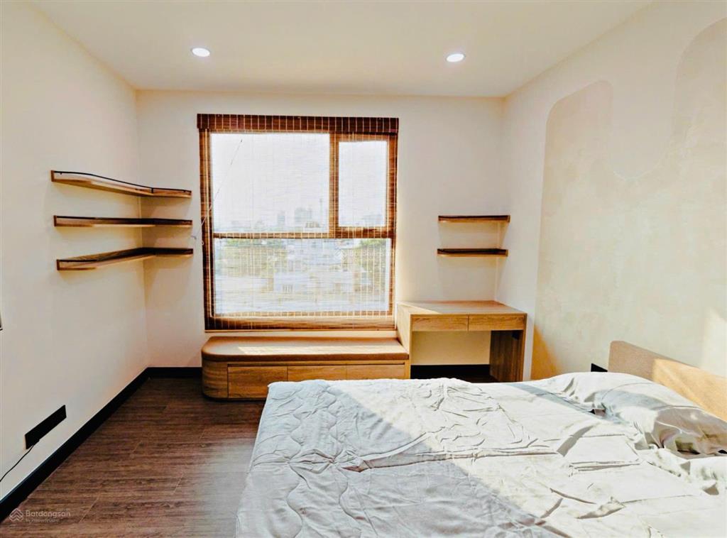 Cho thuê căn hộ de la sol quận 4 view sông 111m² full nội thất cao cấp 38 tr đang trống, nhận ngay